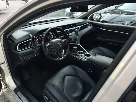 Toyota Camry 2021 года за 12 999 999 тг. в Алматы – фото 12