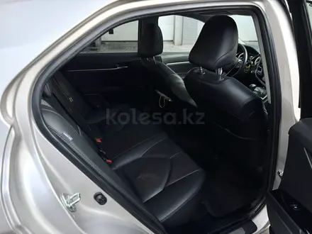 Toyota Camry 2021 года за 12 999 999 тг. в Алматы – фото 17