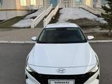Hyundai Elantra 2022 годаүшін8 600 000 тг. в Астана