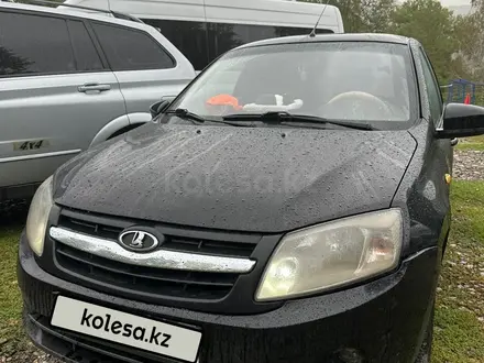ВАЗ (Lada) Granta 2190 2015 года за 2 300 000 тг. в Семей