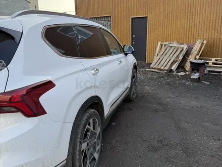Hyundai Santa Fe 2022 года за 19 000 000 тг. в Усть-Каменогорск – фото 4