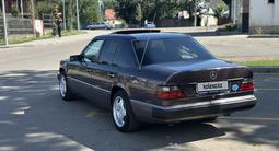 Mercedes-Benz E 230 1991 года за 2 600 000 тг. в Алматы – фото 4