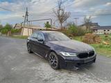 BMW 5 серия 2022 года за 27 500 000 тг. в Шымкент
