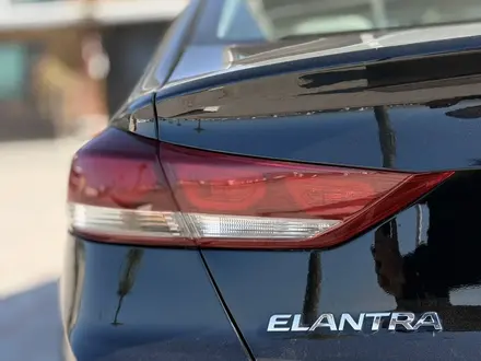 Hyundai Elantra 2016 года за 4 600 000 тг. в Актау – фото 5