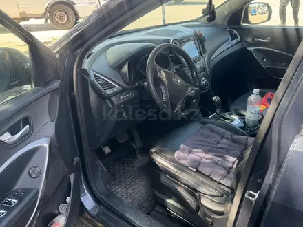 Hyundai Santa Fe 2017 года за 7 800 000 тг. в Актобе – фото 8