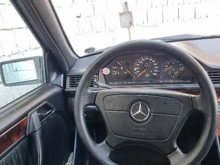 Mercedes-Benz E 280 1994 года за 4 000 000 тг. в Шымкент – фото 2