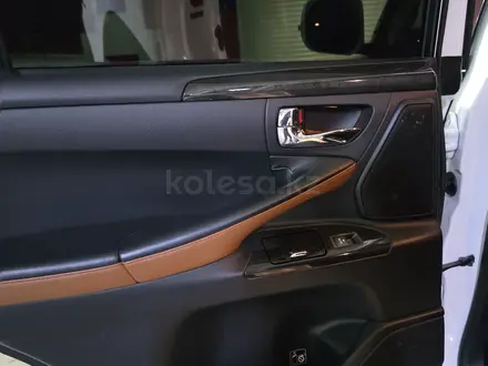 Lexus LX 570 2012 года за 35 000 000 тг. в Астана – фото 35