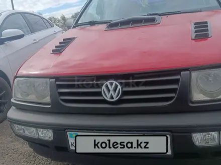 Volkswagen Vento 1993 года за 1 500 000 тг. в Караганда – фото 11