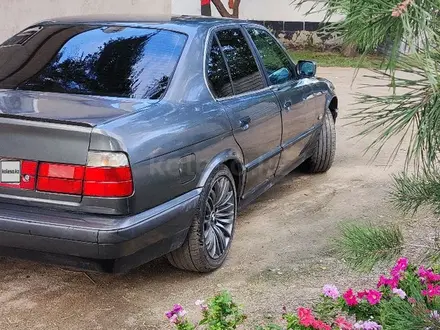 BMW 520 1991 года за 1 800 000 тг. в Астана – фото 3