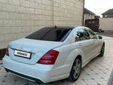 Mercedes-Benz S 550 2007 годаүшін10 500 000 тг. в Алматы – фото 2