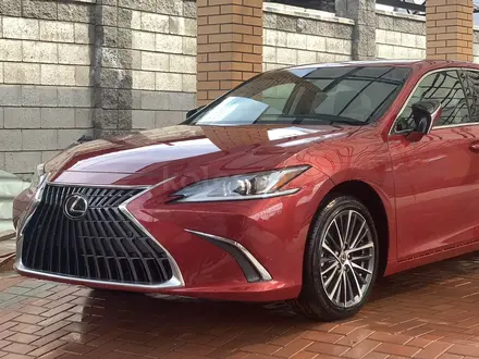 Lexus ES 350 2023 года за 35 000 000 тг. в Алматы – фото 15