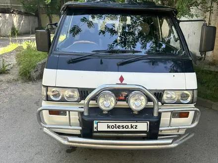 Mitsubishi Delica 1994 года за 3 000 000 тг. в Алматы