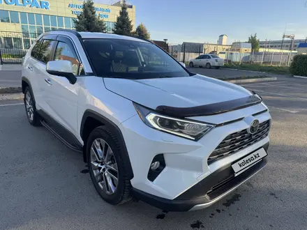 Toyota RAV4 2021 года за 19 100 000 тг. в Уральск – фото 8