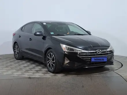 Hyundai Elantra 2018 года за 5 490 000 тг. в Астана – фото 3