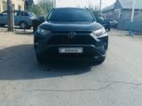 Toyota RAV4 2019 года за 14 200 000 тг. в Кызылорда – фото 2