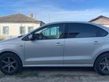 Volkswagen Polo 2015 года за 4 500 000 тг. в Атырау – фото 4