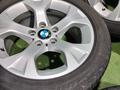 Диск с шинами Bridgestone 225/50R17 от BMW оригиналүшін330 000 тг. в Алматы – фото 11