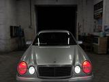 Mercedes-Benz E 230 1996 годаүшін1 800 000 тг. в Жезказган – фото 3