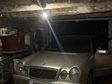 Mercedes-Benz E 230 1996 годаүшін1 800 000 тг. в Жезказган – фото 2