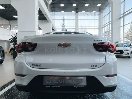 Chevrolet Onix 2024 года за 8 490 000 тг. в Астана – фото 5