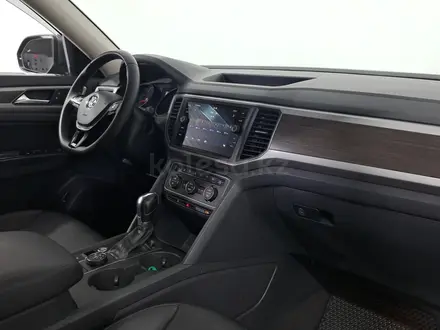 Volkswagen Atlas 2019 года за 12 990 000 тг. в Астана – фото 16
