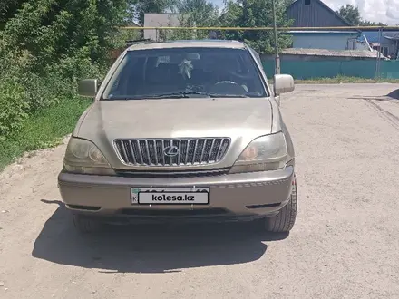 Lexus RX 300 1999 года за 3 500 000 тг. в Алматы