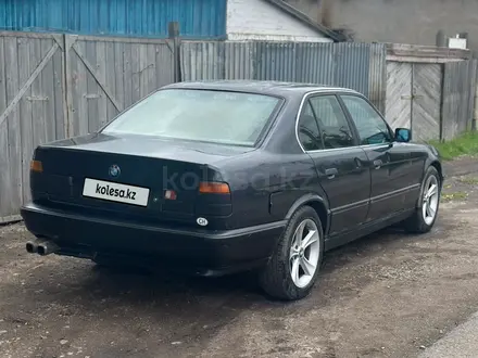 BMW 520 1992 года за 2 000 000 тг. в Астана – фото 3