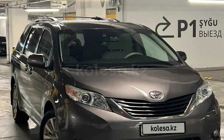 Toyota Sienna 2011 года за 11 000 000 тг. в Алматы