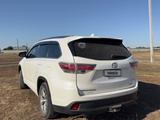 Toyota Highlander 2015 года за 10 500 000 тг. в Актобе – фото 5