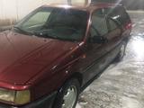 Volkswagen Passat 1993 годаfor1 000 000 тг. в Актобе