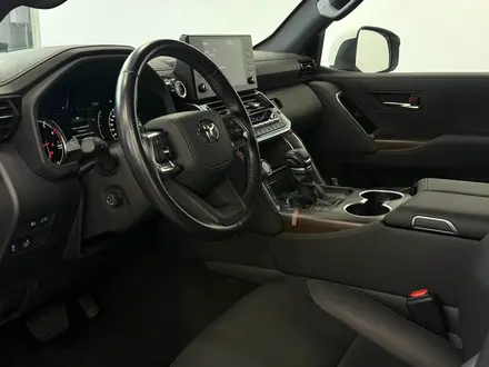 Toyota Land Cruiser Prestige 2022 года за 47 500 000 тг. в Астана – фото 15