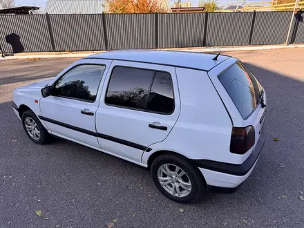 Volkswagen Golf 1993 года за 1 800 000 тг. в Есик – фото 11