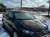Volkswagen Polo 2013 года за 4 100 000 тг. в Шымкент – фото 2