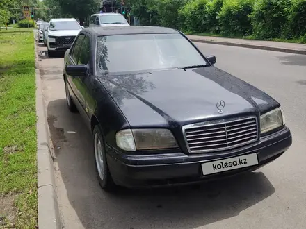 Mercedes-Benz C 280 1995 года за 1 850 000 тг. в Алматы – фото 4