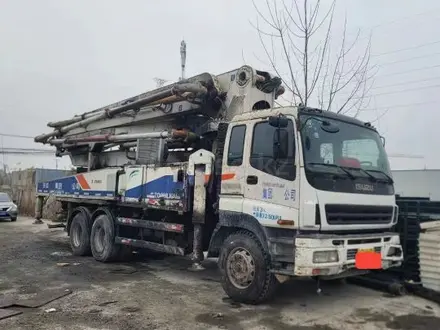 Isuzu  Автобетононасос 2012 года за 27 900 000 тг. в Алматы