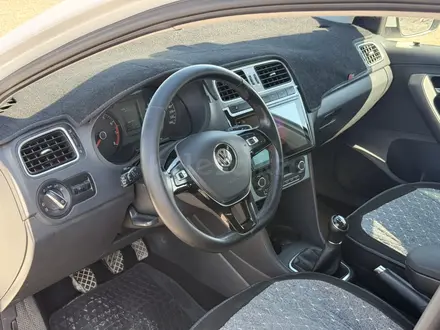 Volkswagen Polo 2015 года за 5 000 000 тг. в Алматы – фото 13
