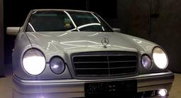 Бампер AMG e55 Мерседес 210 за 40 000 тг. в Алматы – фото 2