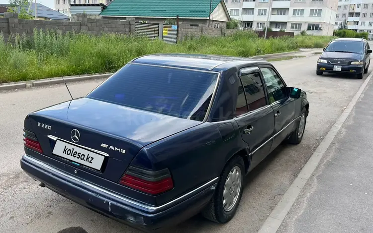 Mercedes-Benz E 220 1995 года за 1 700 000 тг. в Алматы