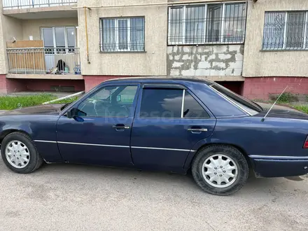 Mercedes-Benz E 220 1995 года за 1 700 000 тг. в Алматы – фото 7