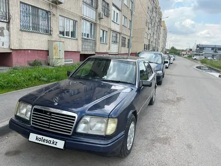 Mercedes-Benz E 220 1995 года за 1 700 000 тг. в Алматы – фото 8