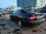 Toyota Camry 1997 года за 3 000 000 тг. в Астана – фото 2