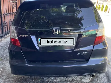 Honda Fit 2009 года за 3 950 000 тг. в Алматы – фото 3
