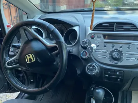 Honda Fit 2009 года за 3 950 000 тг. в Алматы – фото 7