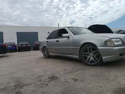 Mercedes-Benz E 320 1996 года за 2 200 000 тг. в Актау – фото 5