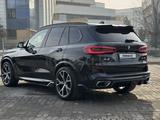 BMW X5 2019 года за 28 200 000 тг. в Алматы – фото 4