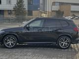BMW X5 2019 года за 28 200 000 тг. в Алматы – фото 5