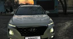 Hyundai Santa Fe 2019 года за 12 800 000 тг. в Алматы