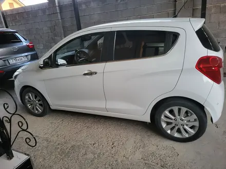 Chevrolet Spark 2017 года за 4 500 000 тг. в Шымкент