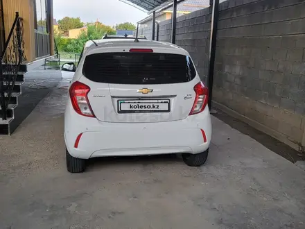 Chevrolet Spark 2017 года за 4 500 000 тг. в Шымкент – фото 5
