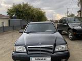Mercedes-Benz C 180 1995 года за 2 000 000 тг. в Кокшетау – фото 2